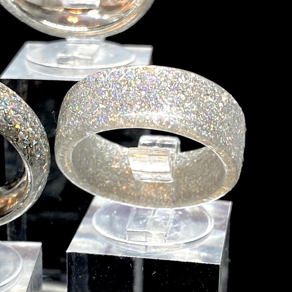 Real diamonds and made by hand - Picture 3 of 6